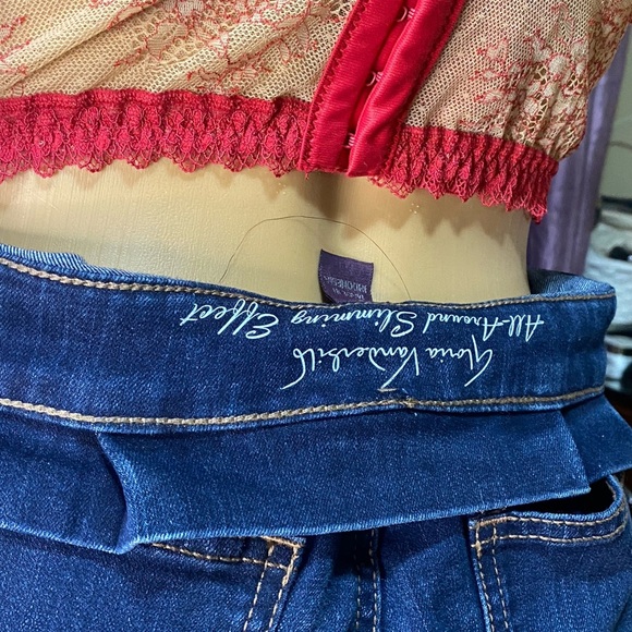 Gloria Vanderbilt jeans size 6 color Denim Blue - Picture 3 of 6